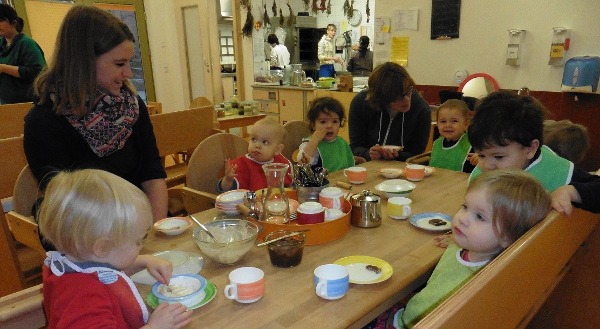 Foto: Mittagessen im Kindergarten